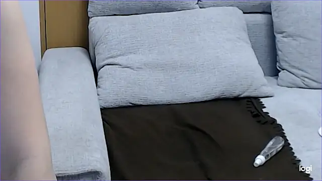 Snapshot of VioletaFlower7 chatting on 03/17/26, 08:39 VioletaFlower7 online show from 03/17/26, 08:39