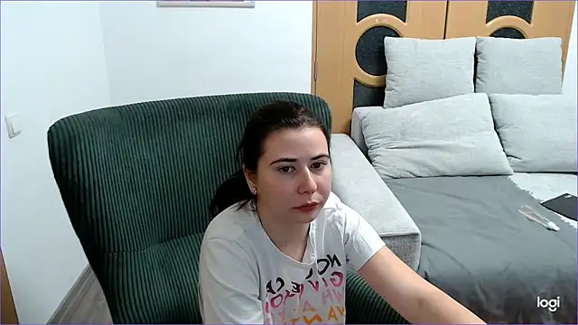 VioletaFlower7 online show from 11/13/25, 09:13