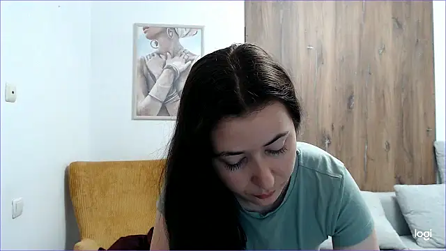 Snapshot of VioletaFlower7 chatting on 06/20/26, 07:35 VioletaFlower7 online show from 06/20/26, 07:35