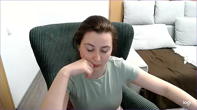 Snapshot of VioletaFlower7 chatting on 03/15/26, 09:22 VioletaFlower7 online show from 03/15/26, 09:22