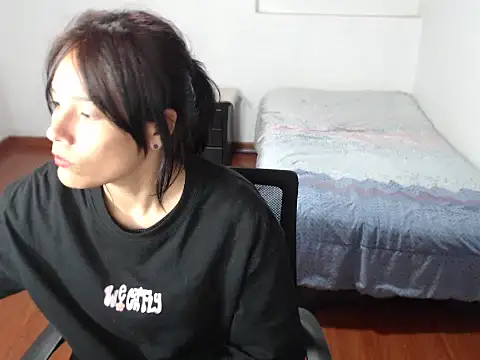 home vlak online show from 11/10/25, 11:54