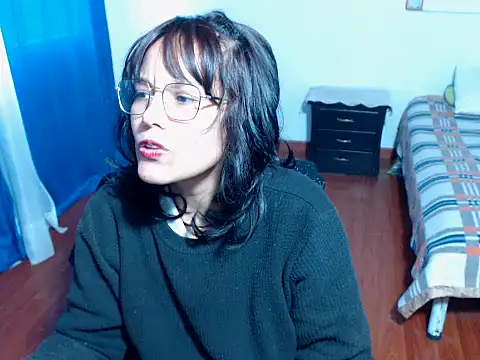 home vlak online show from 12/17/25, 05:18