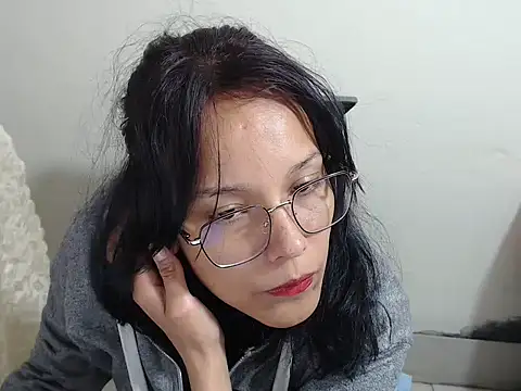 home vlak online show from 10/06/25, 04:41