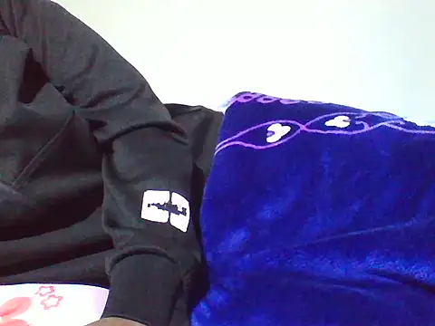 Snapshot of naughtycate_ chatting on 06/15/26, 07:02 naughtycate online show from 06/15/26, 07:02