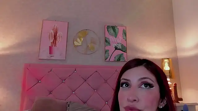 Snapshot of Ginger_Violetta_ chatting on 02/07/25, 10:52 Ginger Violetta online show from 02/07/25, 10:52