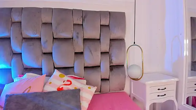 Snapshot of Ginger_Violetta_ chatting on 03/31/26, 07:49 Ginger Violetta online show from 03/31/26, 07:49