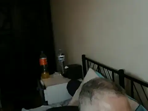 Snapshot of 100Tauros chatting on 10/24/25, 10:03 100Tauros online show from 10/24/25, 10:03