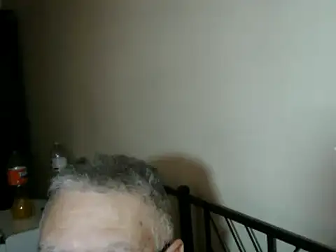 Snapshot of 100Tauros chatting on 11/05/25, 10:40 100Tauros online show from 11/05/25, 10:40