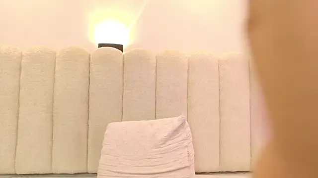 Juliabadlee online show from 03/11/26, 11:10