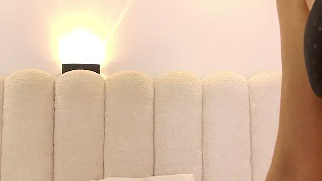 Juliabadlee online show from 11/09/25, 07:40