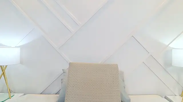 Juliabadlee online show from 07/25/26, 01:57