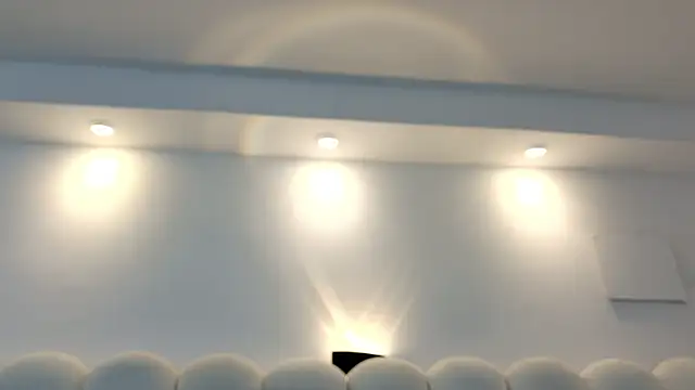 Juliabadlee online show from 02/15/26, 11:36