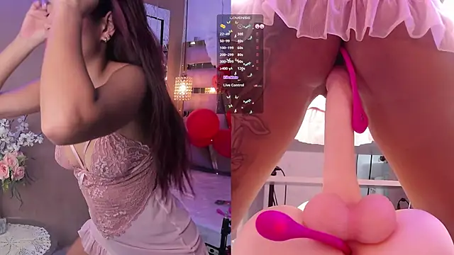 Snapshot of XimenaReid chatting on 02/20/25, 02:35 XimenaReid online show from 02/20/25, 02:35