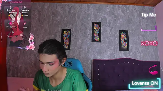 Snapshot of Mara_friendboy699 chatting on 10/13/25, 07:59 Mara friendboy699 online show from 10/13/25, 07:59