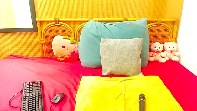 HugeMassiveBooty online show from 03/11/25, 02:07