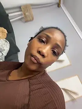 HugeMassiveBooty online show from 11/01/25, 12:06