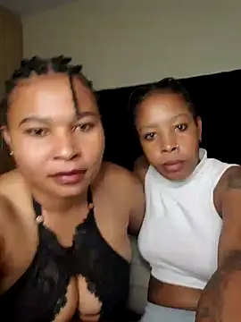 R-thequeen online show from 12/01/25, 12:28