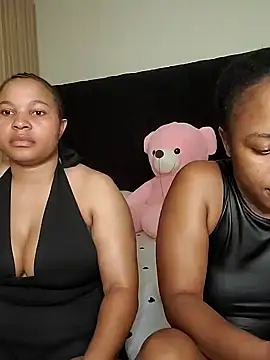 R-thequeen online show from 06/15/26, 06:35