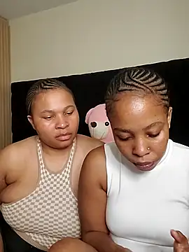 R-thequeen online show from 06/17/26, 11:47