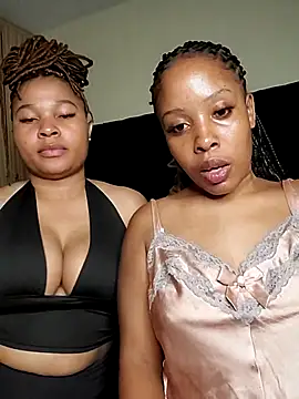 R-thequeen online show from 02/10/26, 08:52