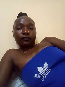petite 12 online show from 03/03/25, 10:17