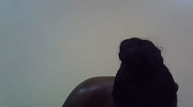 petite 12 online show from 03/03/25, 06:35