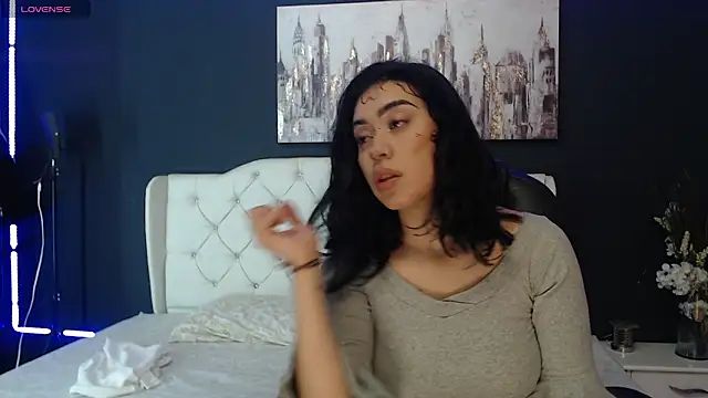Snapshot of Julieta_De_Los_Angeles chatting on 03/21/25, 03:55 Julieta De Los Angeles online show from 03/21/25, 03:55