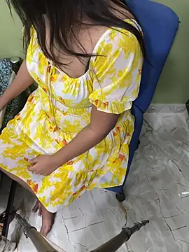 Hottest Tamil online show from 02/17/26, 03:42