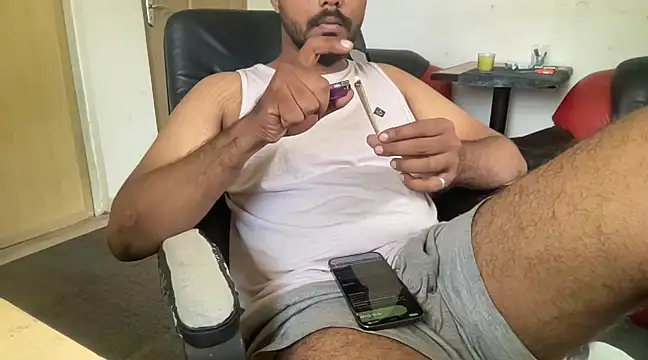 Hottest Tamil online show from 02/21/25, 06:07