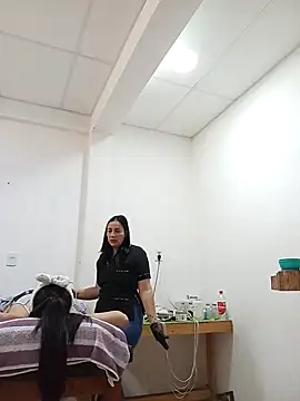 XGabrielaXX online show from 11/17/25, 01:37