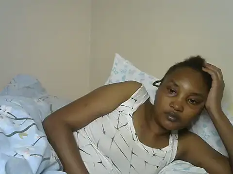 StacyGee24 online show from 11/26/25, 05:07