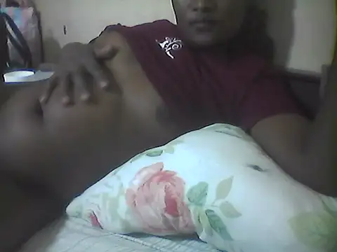 StacyGee24 online show from 02/24/25, 05:42