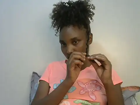 StacyGee24 online show from 10/20/25, 05:46