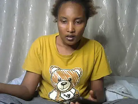 StacyGee24 online show from 11/28/25, 05:24