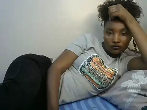 StacyGee24 online show from 10/16/25, 05:21