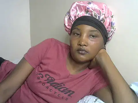 StacyGee24 online show from 12/04/25, 09:41