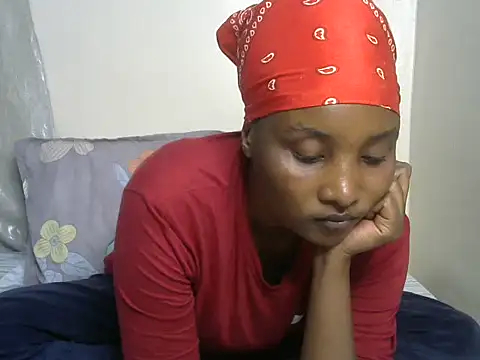 StacyGee24 online show from 11/12/25, 07:29