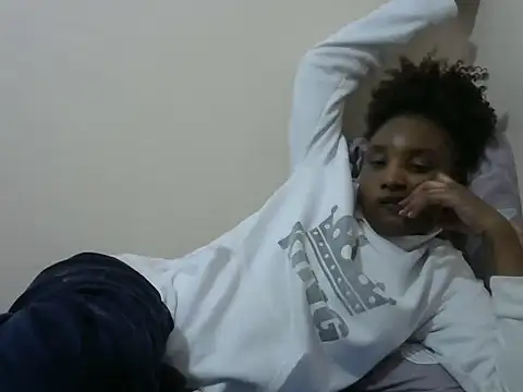 StacyGee24 online show from 10/16/25, 01:36