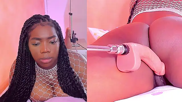 zoeethompson cm online show from 04/11/26, 10:52