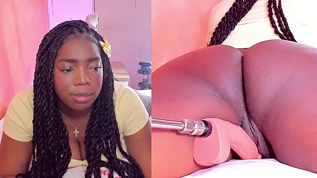 Snapshot of zoeethompson_cm chatting on 04/19/26, 10:49 zoeethompson cm online show from 04/19/26, 10:49