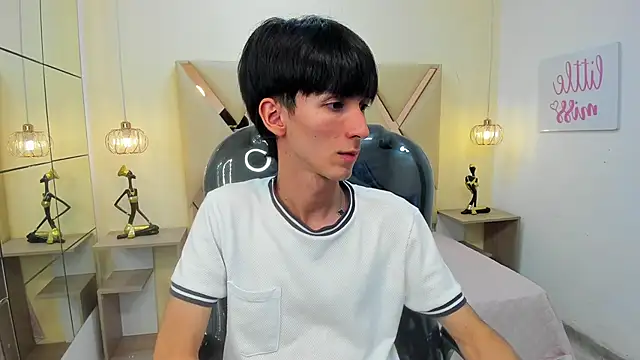 Snapshot of Jake_evans chatting on 10/02/25, 04:05 Jake evans online show from 10/02/25, 04:05