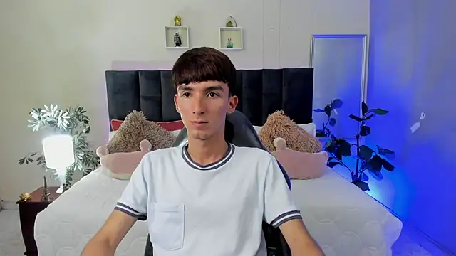 Snapshot of Jake_evans chatting on 05/11/26, 04:04 Jake evans online show from 05/11/26, 04:04