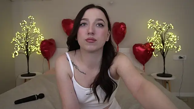 Snapshot of MonAmourrrR chatting on 02/20/25, 10:37 MonAmourrrR online show from 02/20/25, 10:37