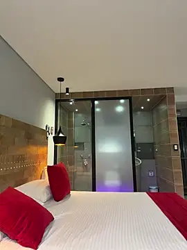 zui lu online show from 04/02/26, 01:35