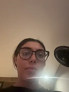 zui lu online show from 02/15/26, 12:00