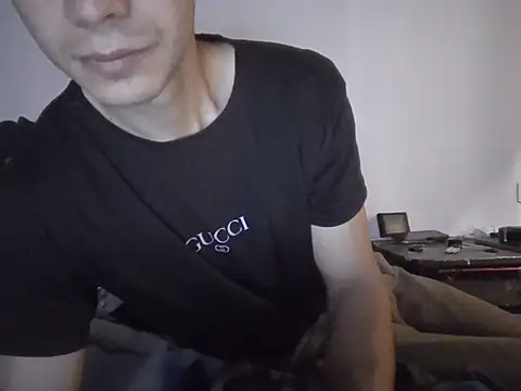 lmlfff online show from 03/30/26, 01:01