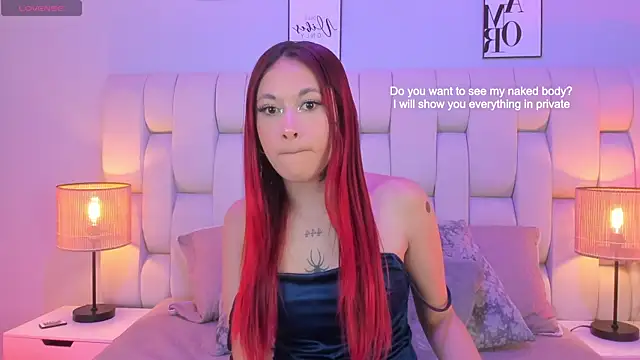 SkinnyFoxy online show from 04/22/26, 08:04