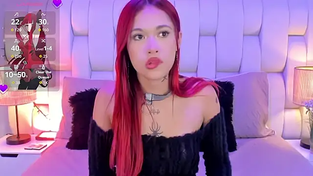 Snapshot of SkinnyFoxy chatting on 01/06/26, 09:30 SkinnyFoxy online show from 01/06/26, 09:30