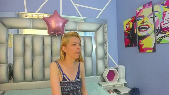 sophia ny online show from 11/11/25, 02:12