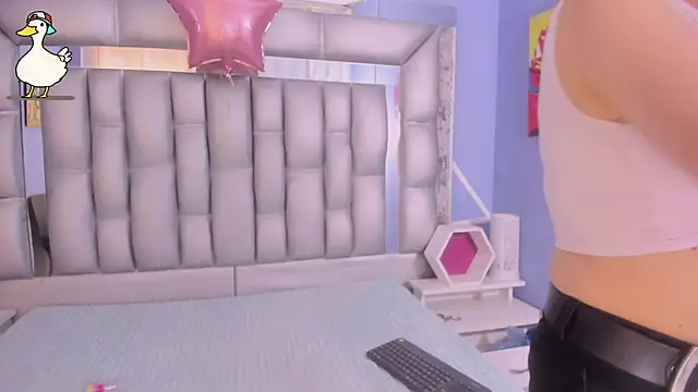 sophia ny online show from 11/10/25, 01:49